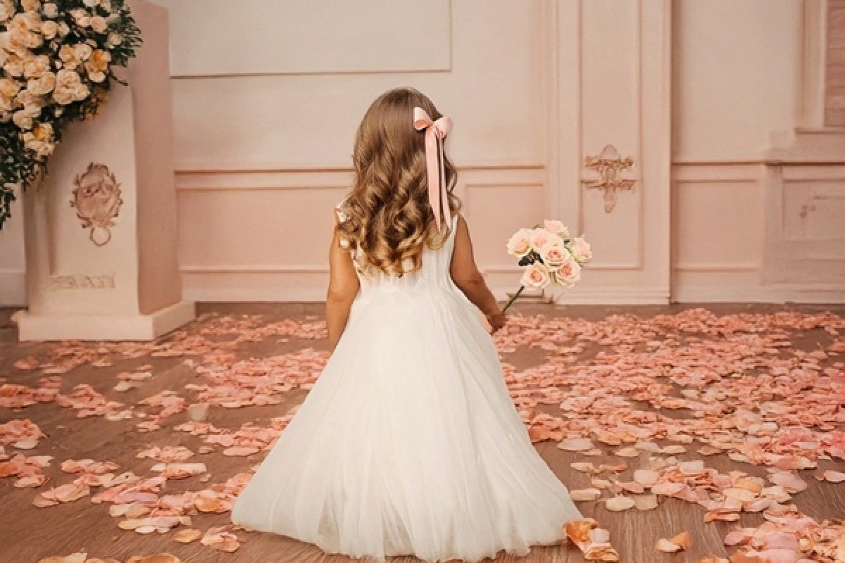 Outfits για ειδικές περιστάσεις: Πώς να ντύσετε το παιδάκι σας για ένα γάμο; Outfits για ειδικές περιστάσεις: Πώς να ντύσετε το παιδάκι σας για ένα γάμο;