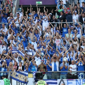 Euro 2012: Εικόνες από την Γαλανόλευκη κερκίδα