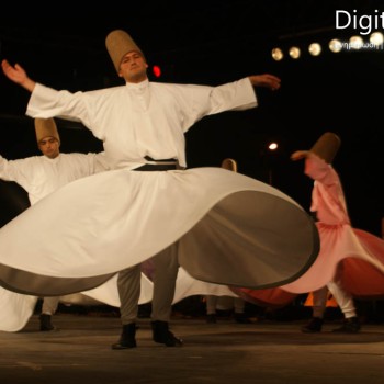 Οι Sufi και οι Περιστρεφόμενοι Δερβίσηδες