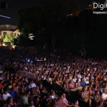 Ο Σωκράτης Μάλαμας στο Κηποθέατρο