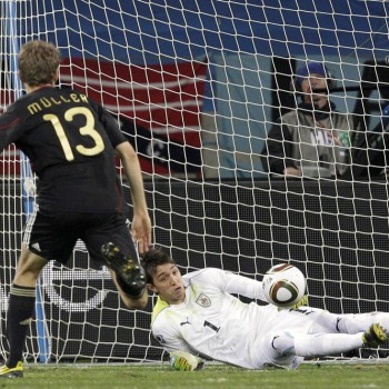 Mundial 2010: Ουρουγουάη - Γερμανία 2-3