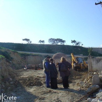 Εργασίες καθαρισμού κάτω από το Μαρτινένγκο