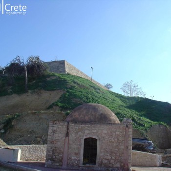 Εργασίες καθαρισμού κάτω από το Μαρτινένγκο