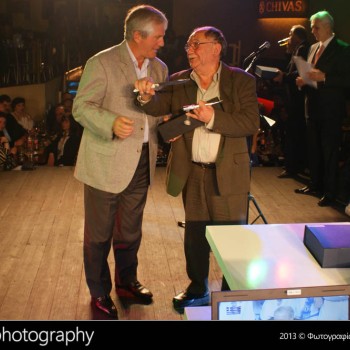 Η χοροεσπερίδα του Γαλανόλευκου Φάρου